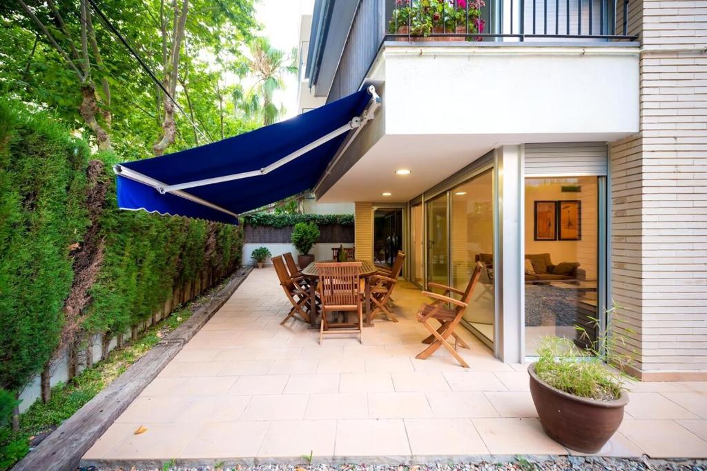 Ground floor with garden a few meters from the sea, Torredembarra