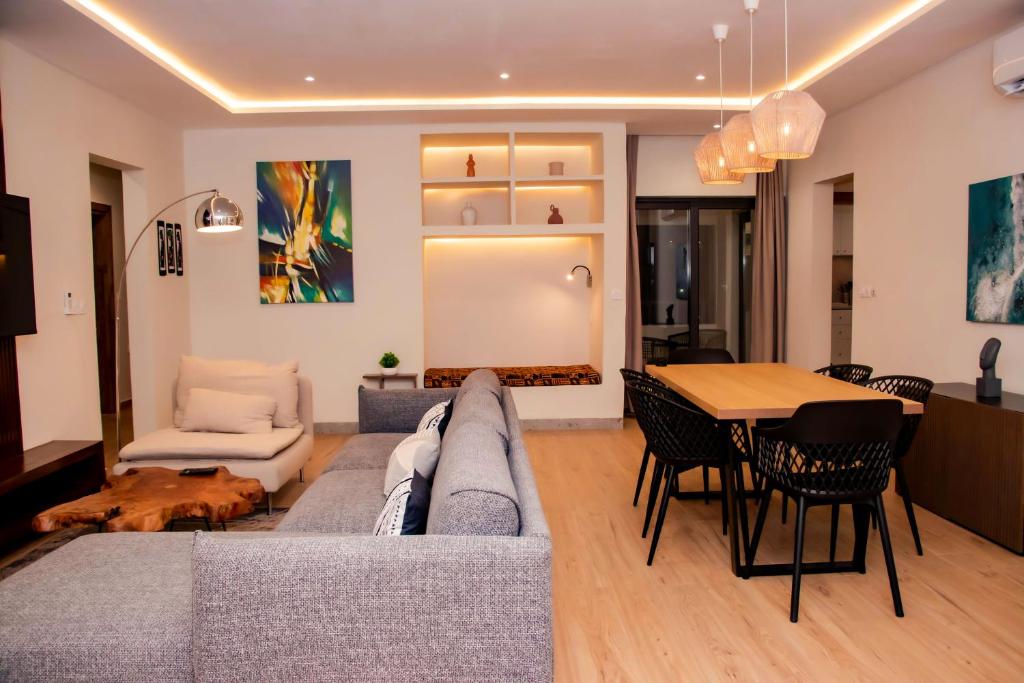 Seasons Appart, Cotonou