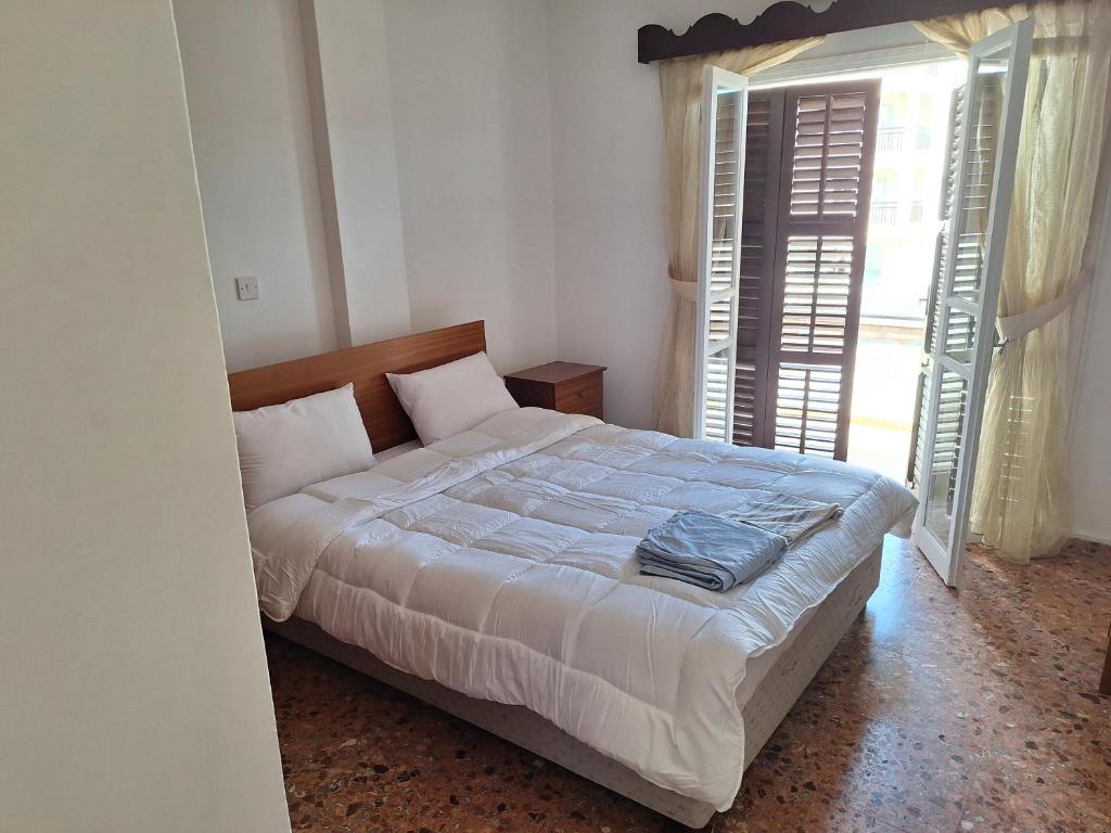 Big house in center of protaras, near beach, Protaras