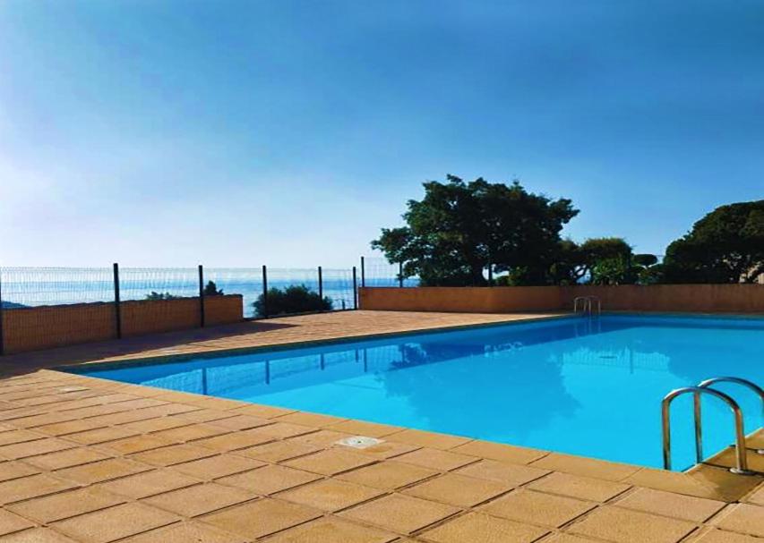 La Terrasse de Marie - superbe vue, terrasse, piscine - 3