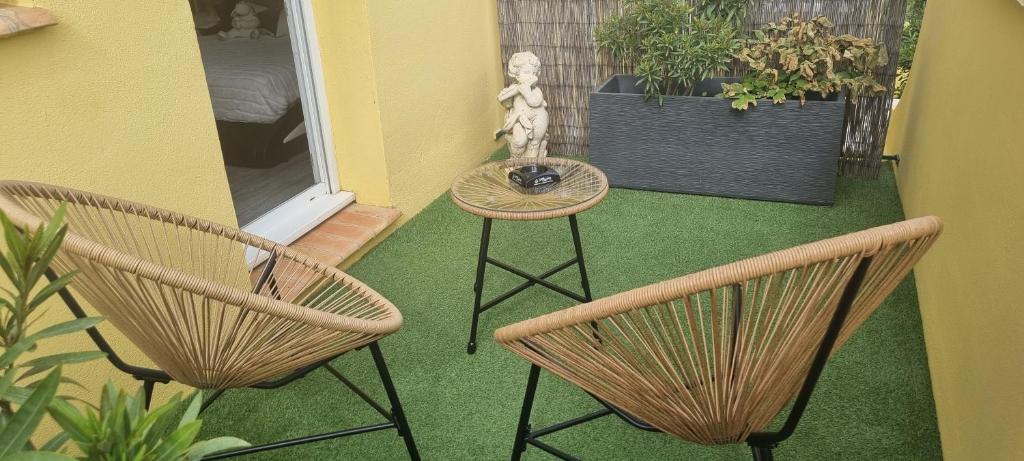 Chambre La Palmeraie village naturiste - 1