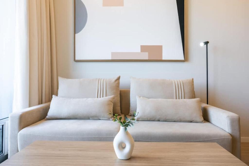 Hestia at Asuncion Cozy & Bright 1BDR II - 5