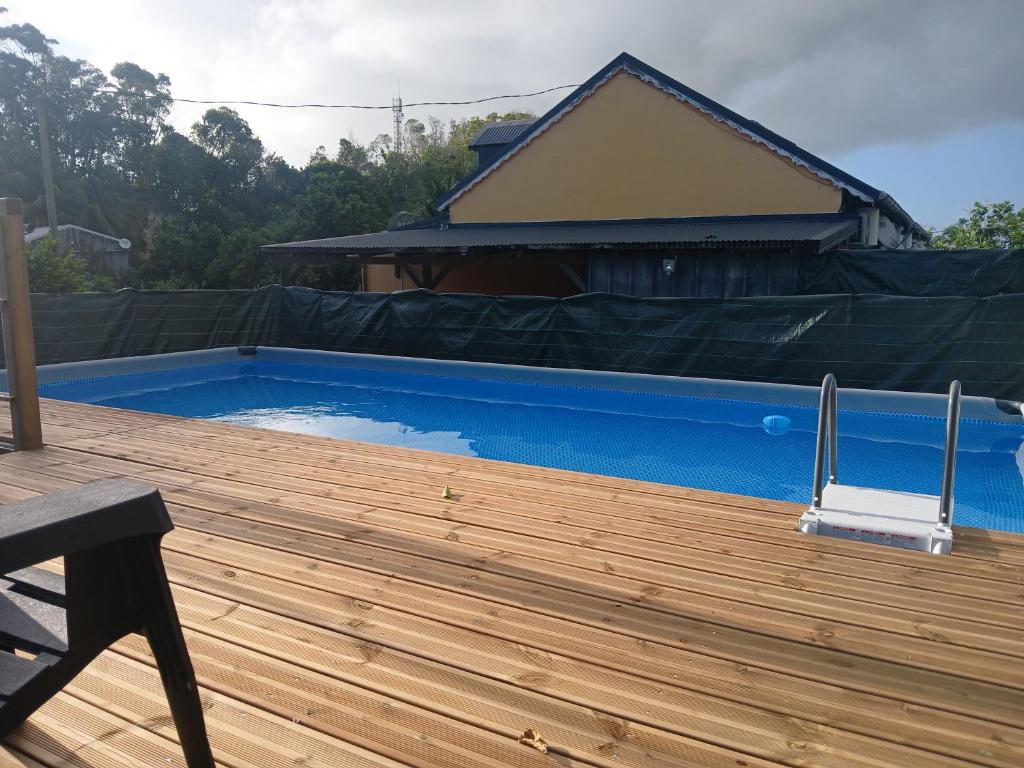 GITE COCLES 2 NUITS MINIMUMS, Morne-à-lʼEau