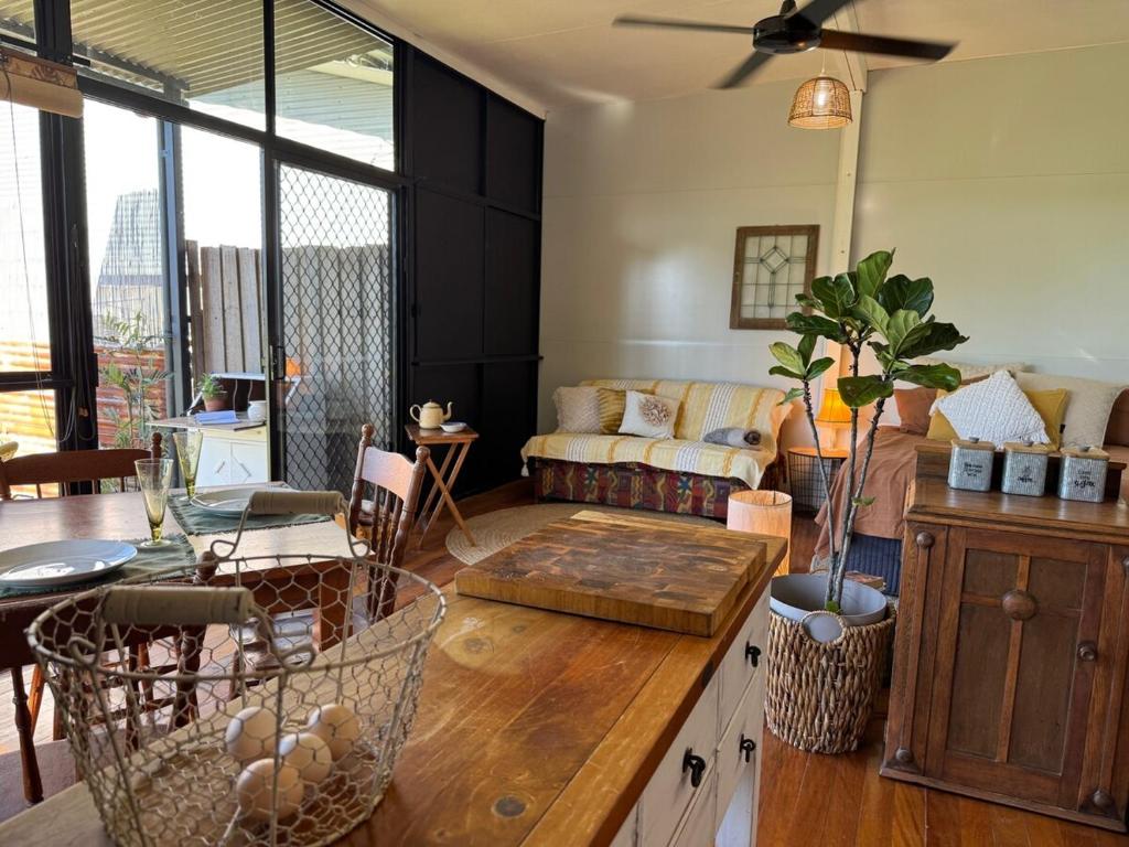 The Hut at Rossglen-Camden Haven, Rossglen