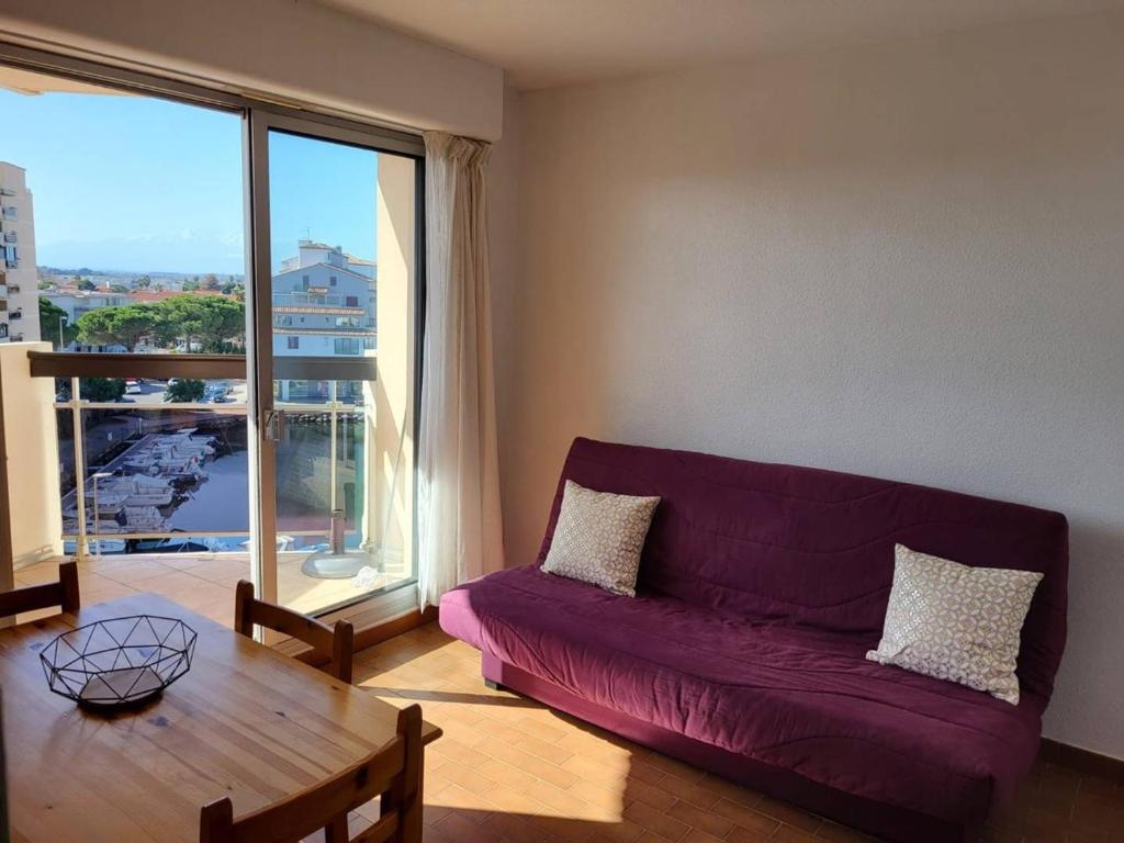 Studio Cabine Lumineux pour 4, Vue Port, Canet-en-Roussillon - FR-1-833-24 - 2
