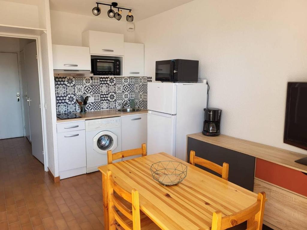 Studio Cabine Lumineux pour 4, Vue Port, Canet-en-Roussillon - FR-1-833-24 - 3