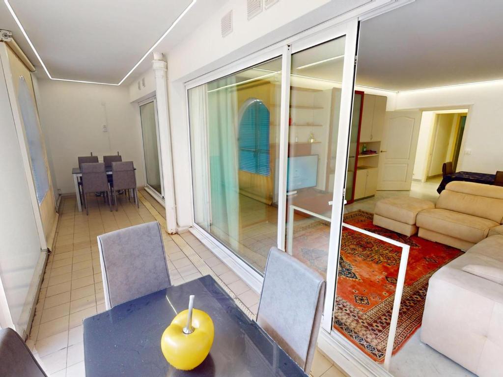 Grand 3P Centre Menton avec Terrasse, Parking et Piscine - FR-1-196-379 - 4
