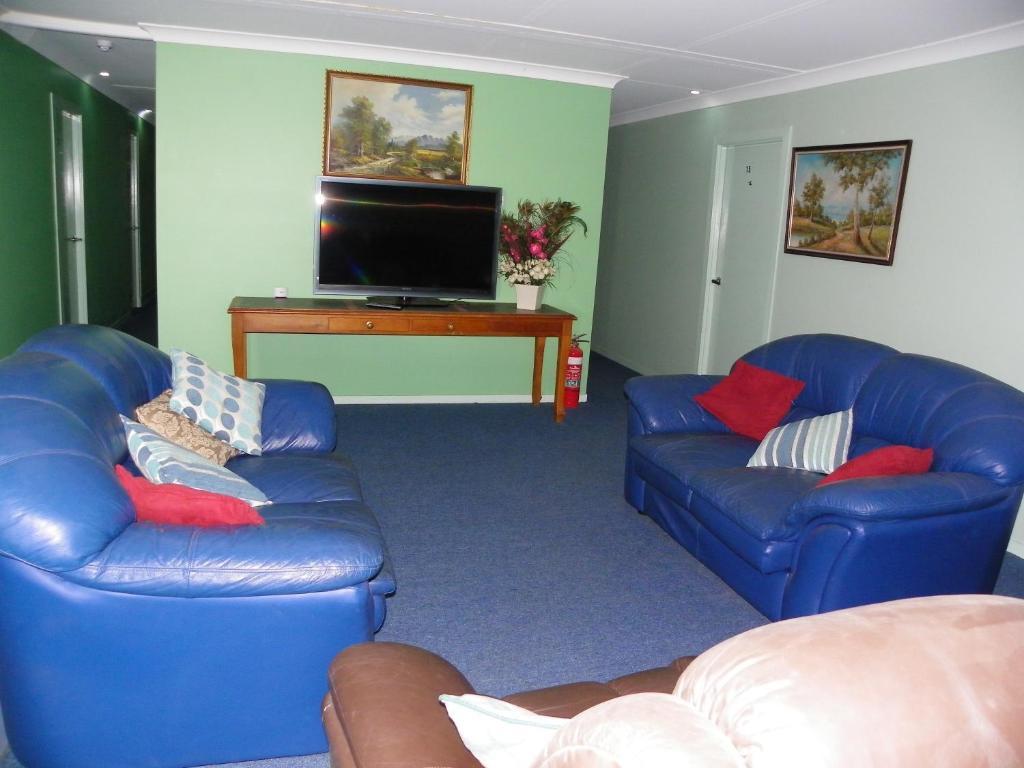 Mick's Accommodation Club photo