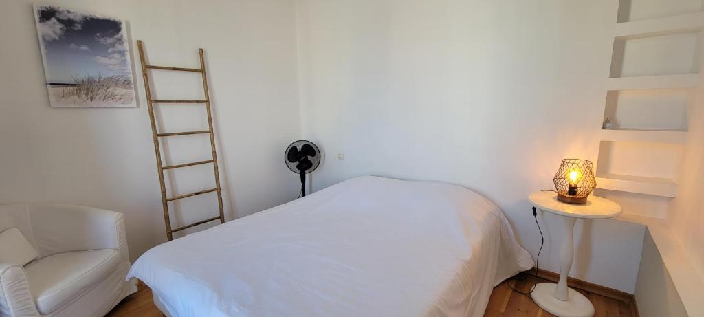 Spacious apartment, center, close to beach and train station - 2