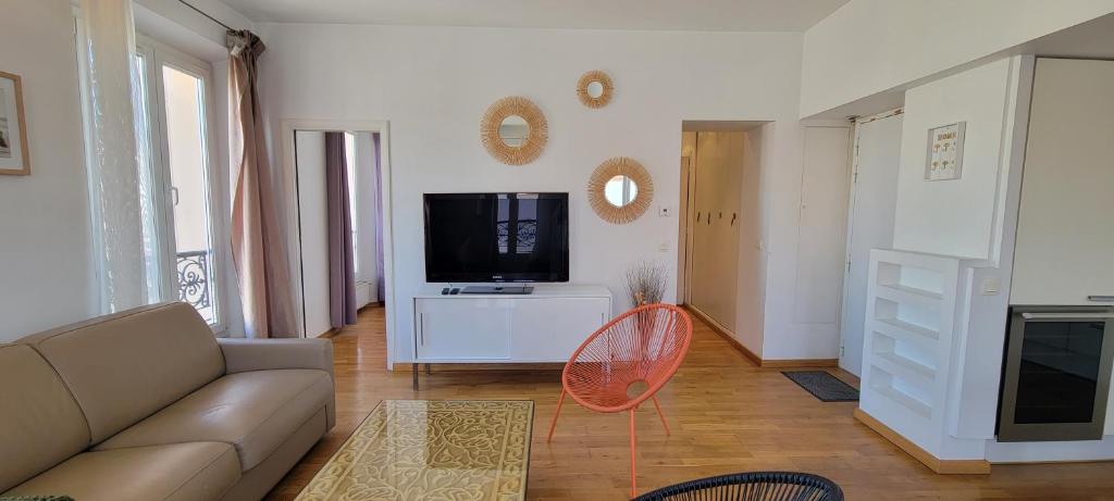 Spacious apartment, center, close to beach and train station - 5