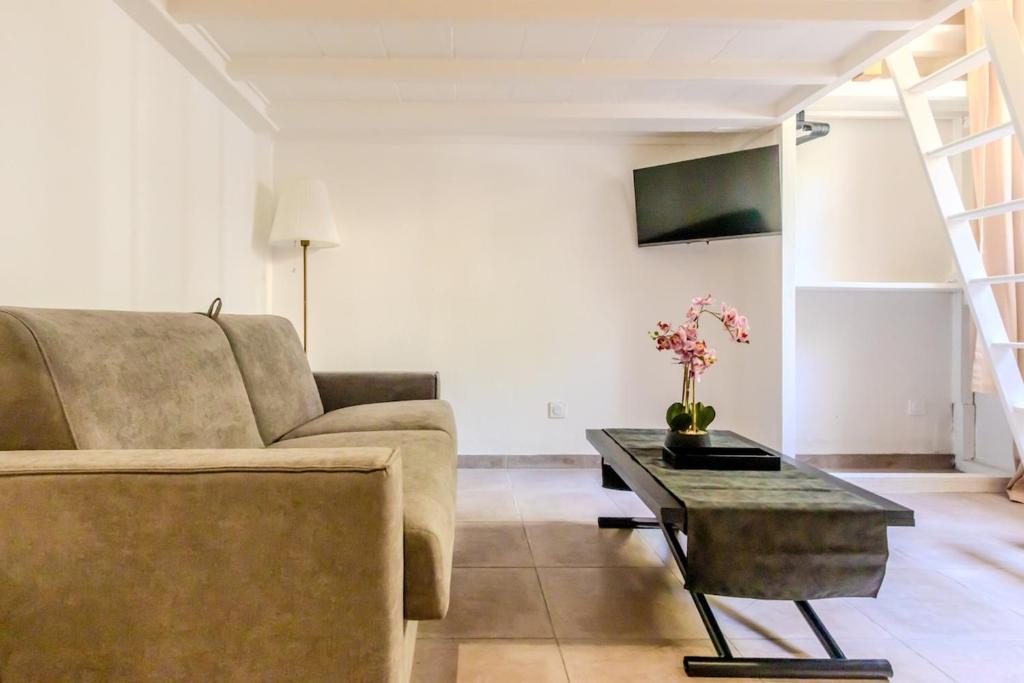 Juan-les-Pins studio avec mezzanine proche plages - 5
