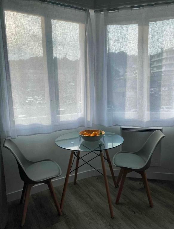 Nice Chateauneuf, studio rénové avec emplacement central - 3
