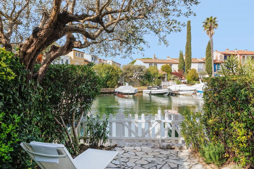 Une Maison Plein D Options YourHostHelper - 5