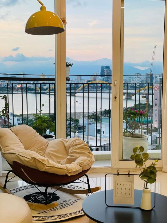 Monarchy Apartment, Danang