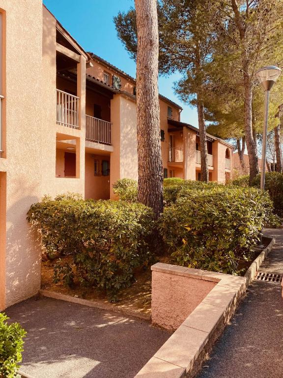 Studio climatisé avec piscine et parking privé - 4