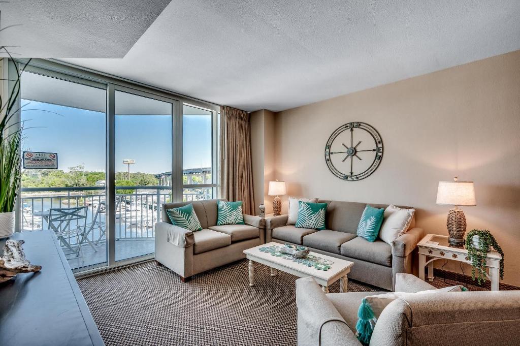 Bubbles Up on the Marina w Pool n Hot Tub, Myrtle Beach