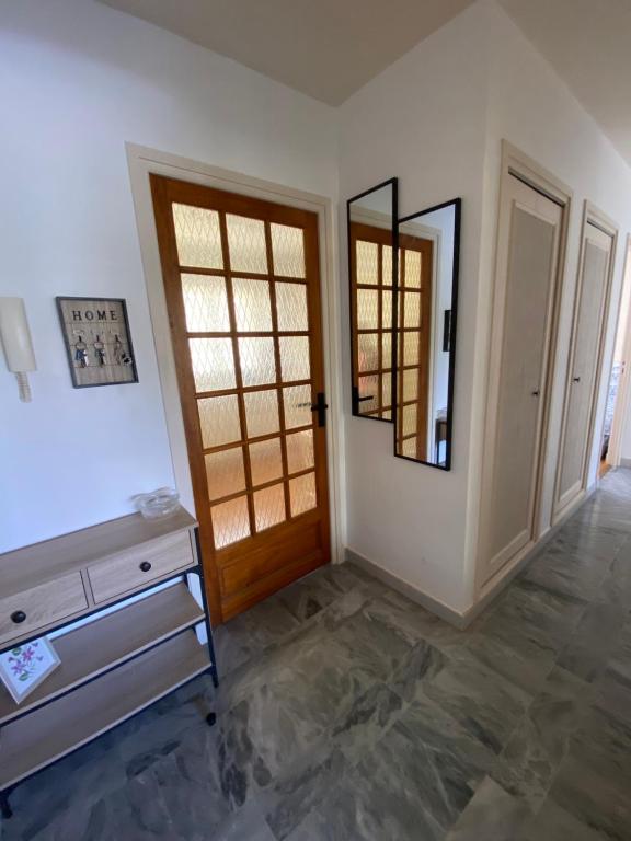 Appartement Fréjus - T3 - 2 chambres - 4 personnes - garage - clim - port à 300 m - 4