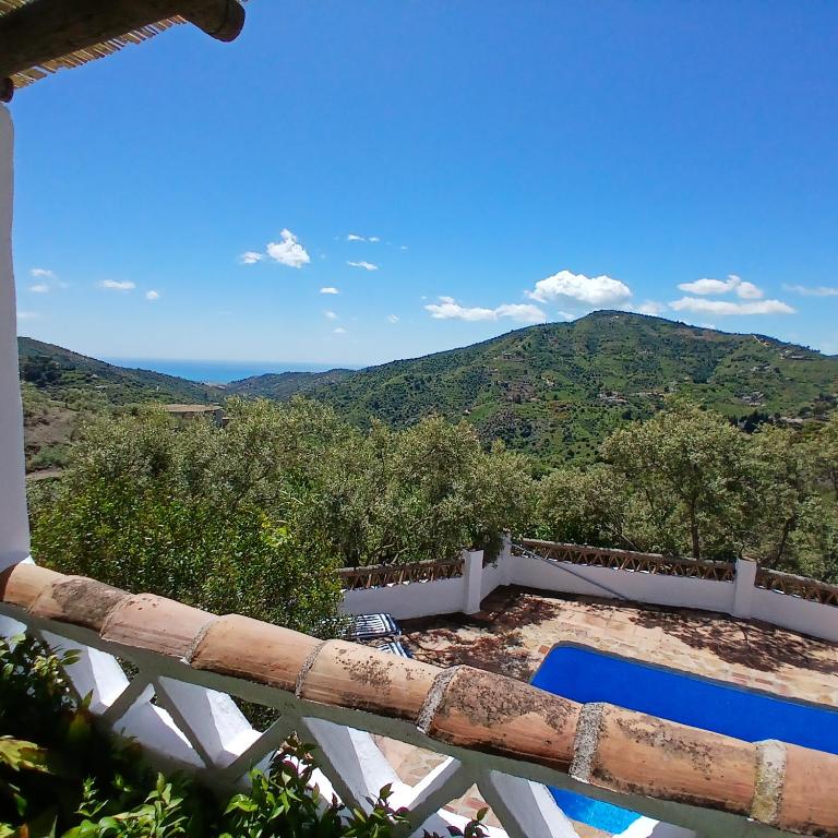 Cortijo Retama, Typical Andalusian Cottage, Romantic & Relax Villa by eastern Costa del Sol, in the countryside near Frigiliana town, at 12 kilometers from the beach - 3