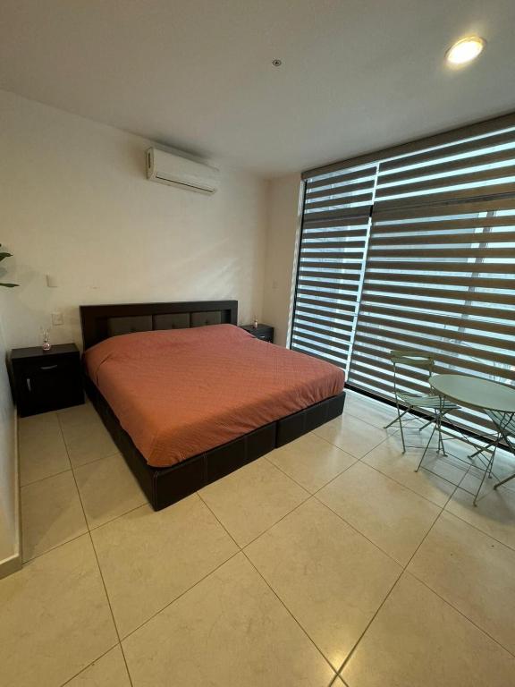 Cambria Versalles by Tovigo Rentals - 2