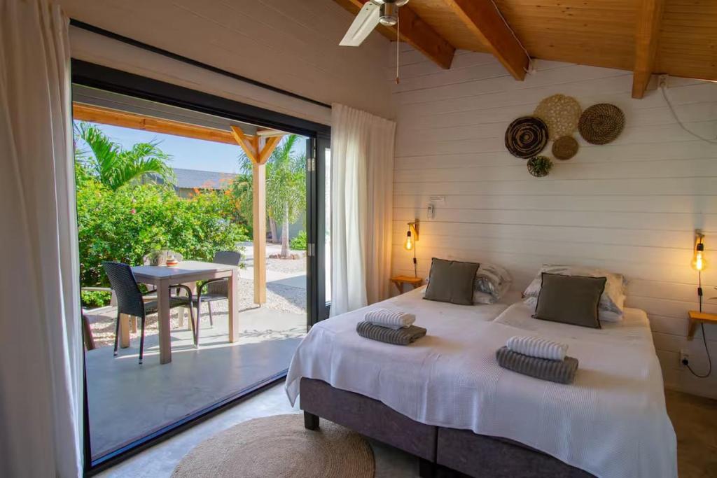 Studio chalet in sunny Caribbean Bonaire, Kralendijk