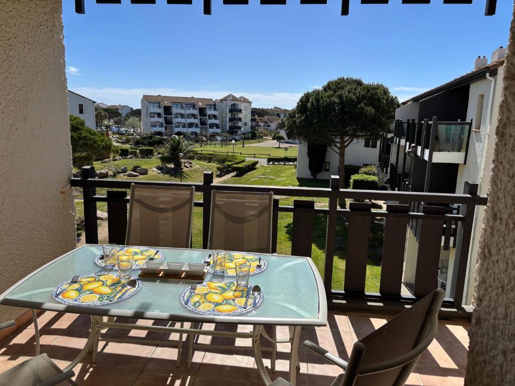 Cozy apartment in Cap Coudalère, lake and pool view, 4 people - 1