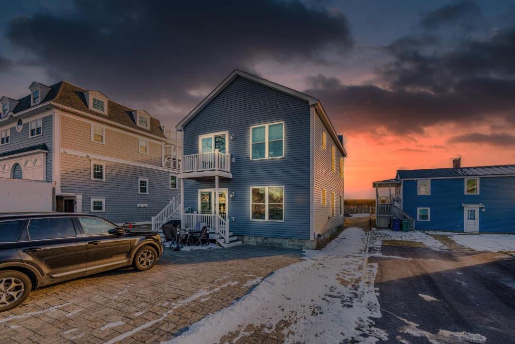 Island Escape Steps to Beach AC Updated, Hampton