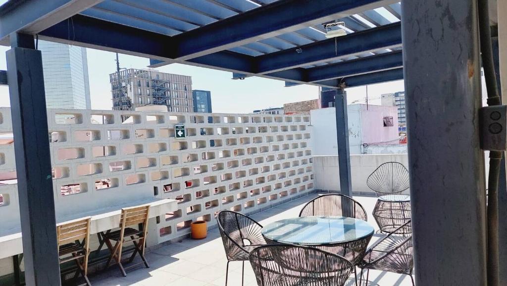 Lindo Departamento con Terraza Privada - 3