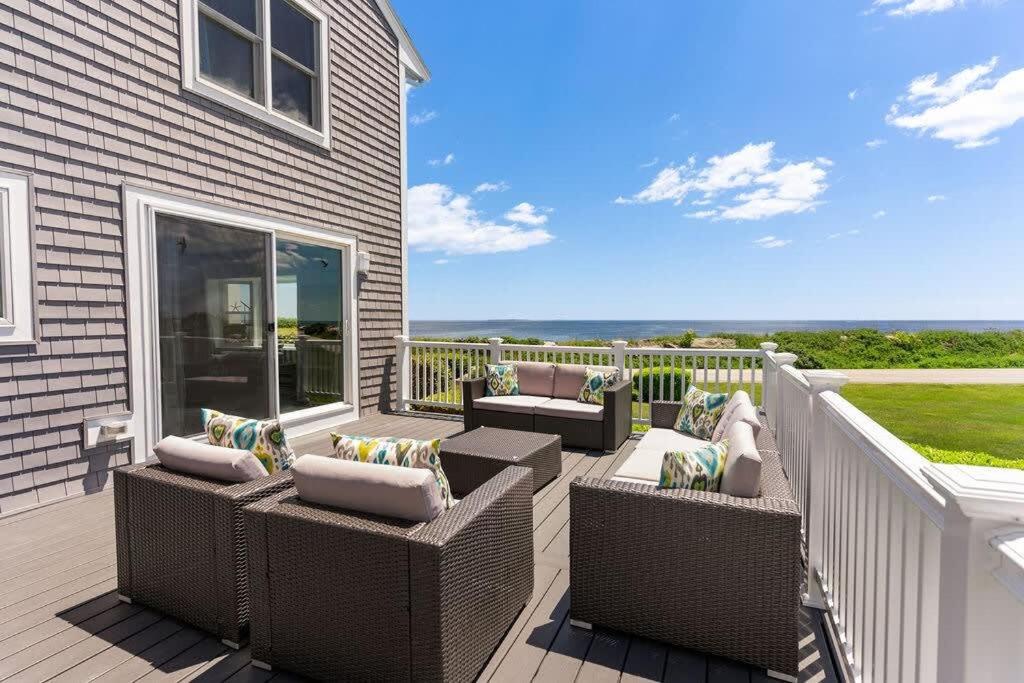 The 1A Escape Deck w Ocean Views Walk to Beach, Rye