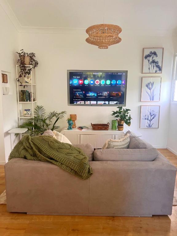 Frankie's on Frank, Scarborough