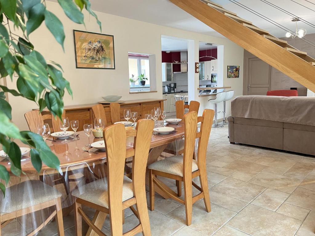 Villa Isaac - Piscine naturelle - Proche Boulerie Jump - 8p - 3