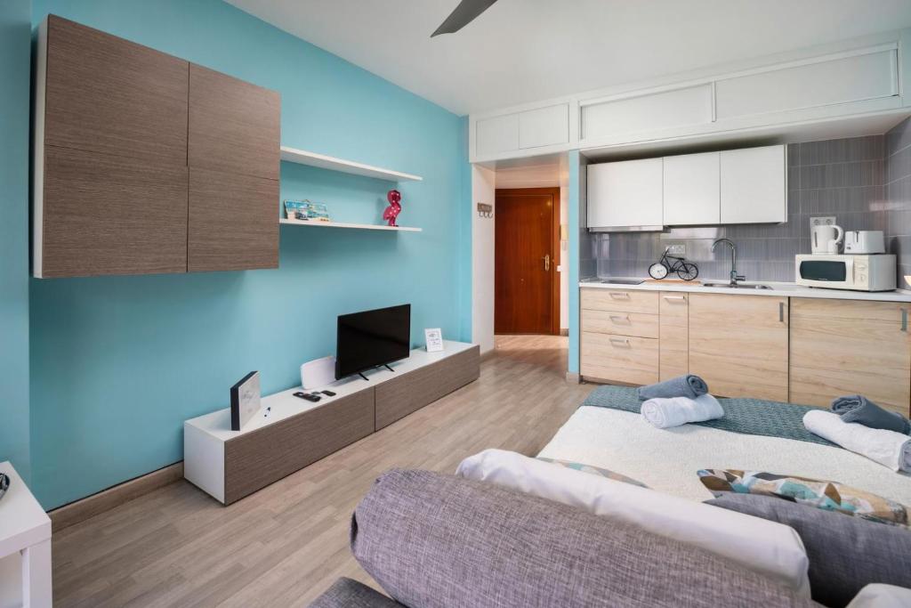Casa Isabella -Sunny Studio Near Beach Benalmádena By Budha Apartments - 3