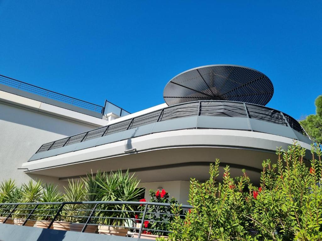 Superbe appartement pour 4, climatisé, piscine et garage - 2