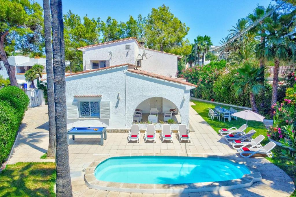 Villa Alcudia Beach by Villa Plus - 1