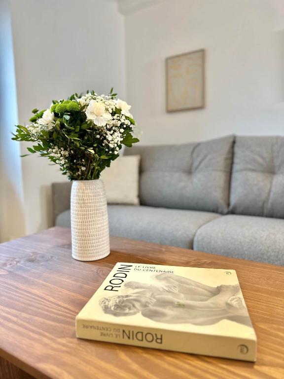Opera - Premium apartment with lift near Gare de l'Est for 4 - 4