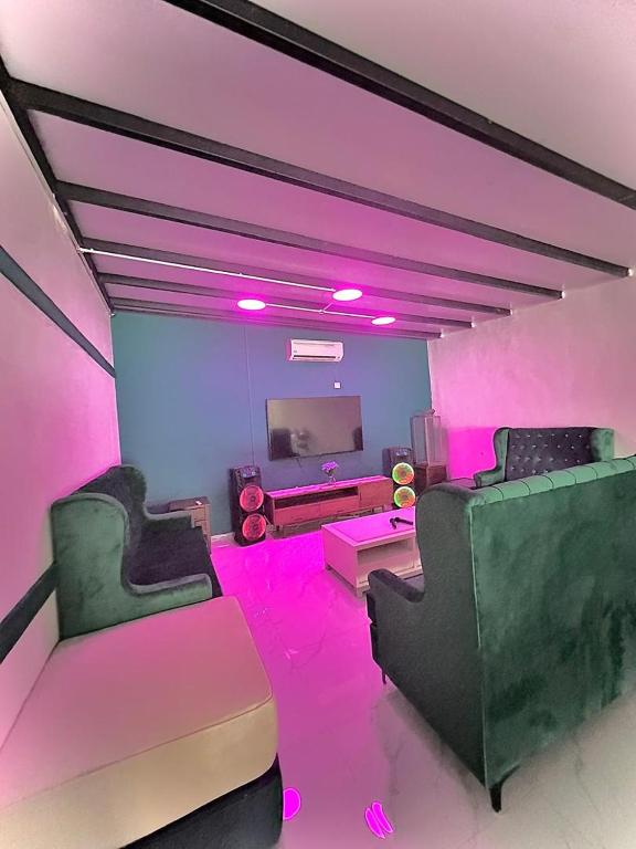 Emerald Villa