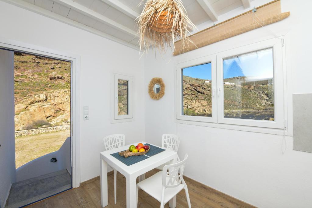 MZ Mykonos Rock, Pánormos