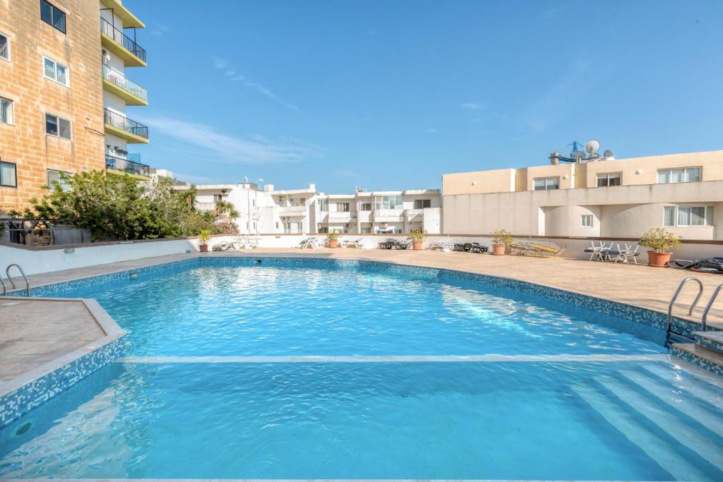 Amazing apartment with pool in Malta, Is-Swieqi