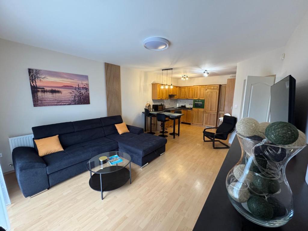 Misu Apartman, Balatonlelle