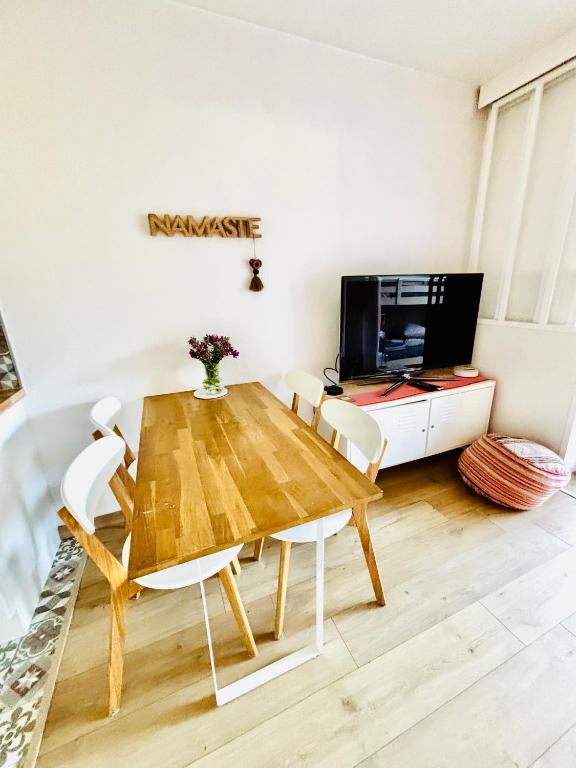 La petite Pinède Studio climatisé 400m de la plage - 5