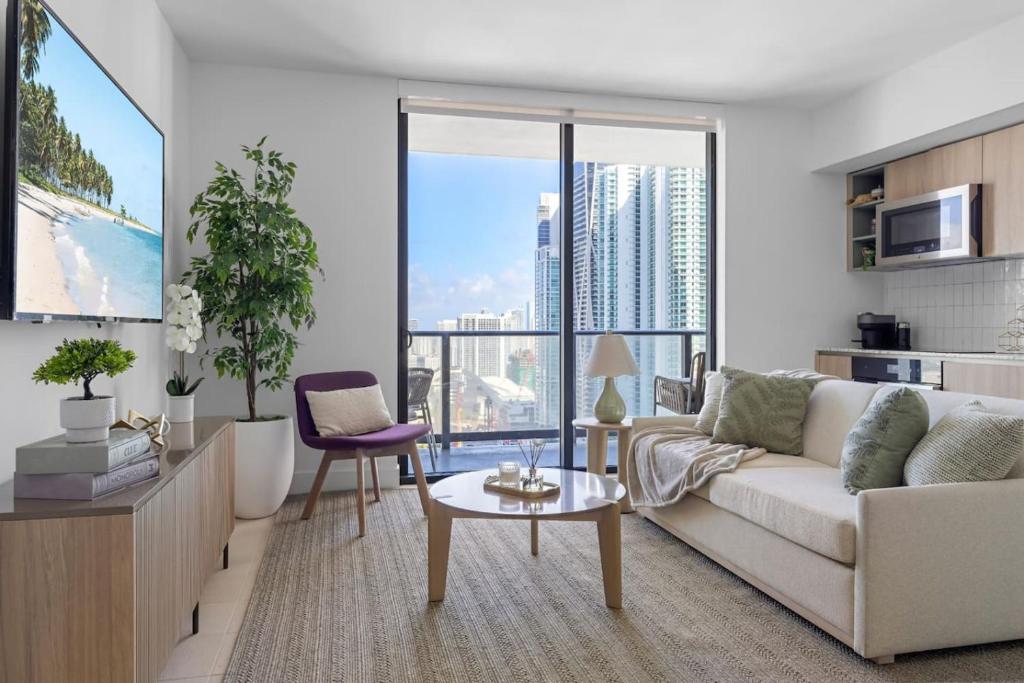 3001 Miami Downtown Apt with Gym and Pool next to Kaseya Center, Miami