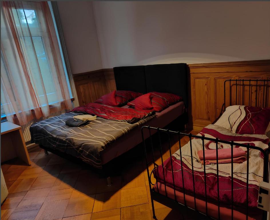 Zentrales Zimmer im 1OGC 2 Gehminuten zum Bahnhof Solothurn, Solothurn