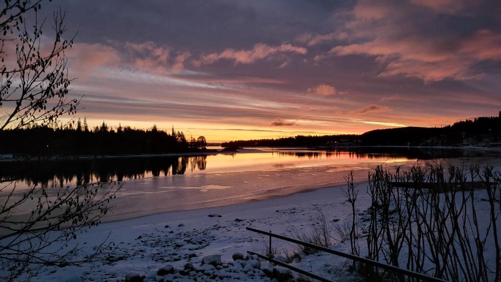 House with a spectacular view over Torne river, Kiruna