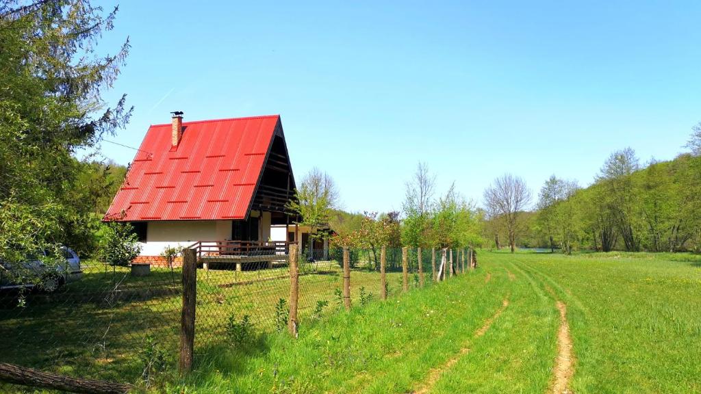 River Rose, Gornji Zvečaj