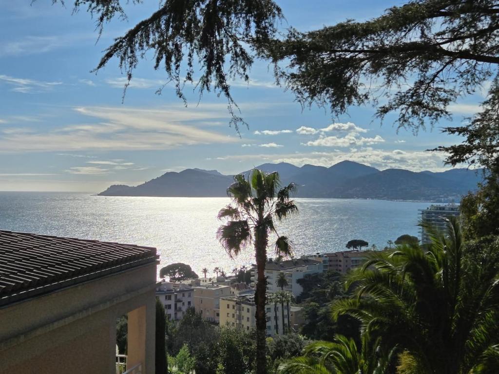 RENOIR 1265 Villa Francia - F2 très belle vue mer - 1