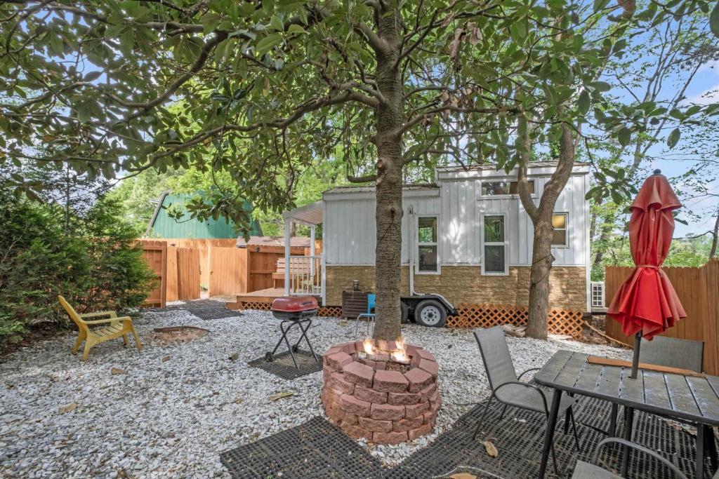 Modern Tiny Cabin for two, Roswell