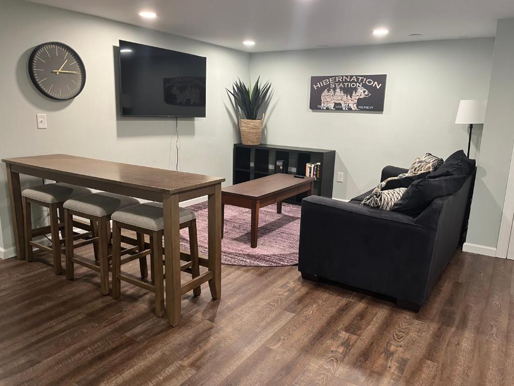 Hibernation Station - No Cave Required, Winston-Salem