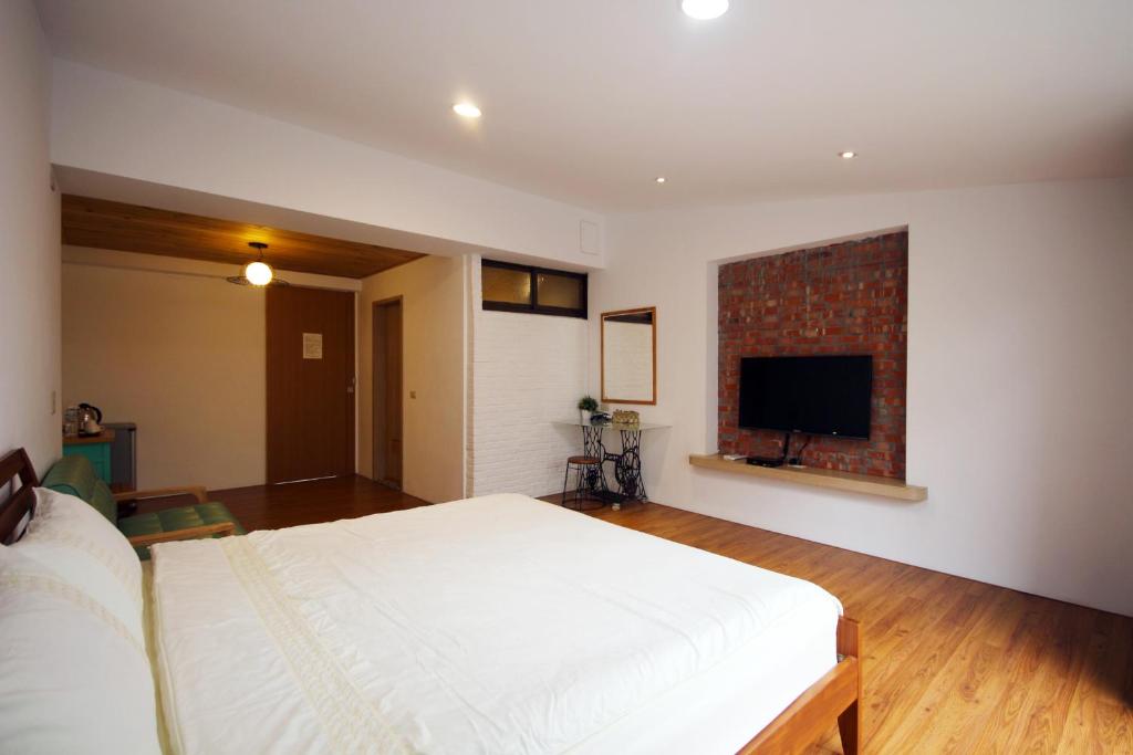 Little Time Guesthouse