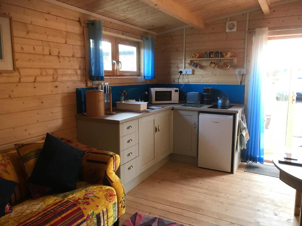 Log Cabin in Tiny Village, Eyton upon the Weald Moors