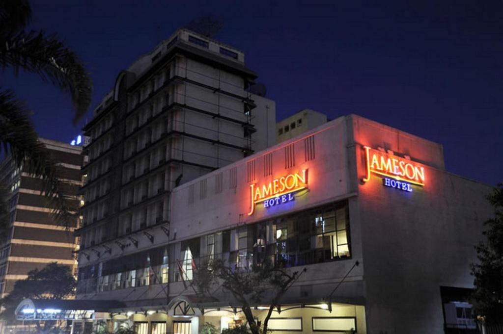Cresta Jameson Hotel photo