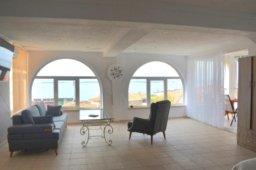 Вlue horizon, Sveti Vlas